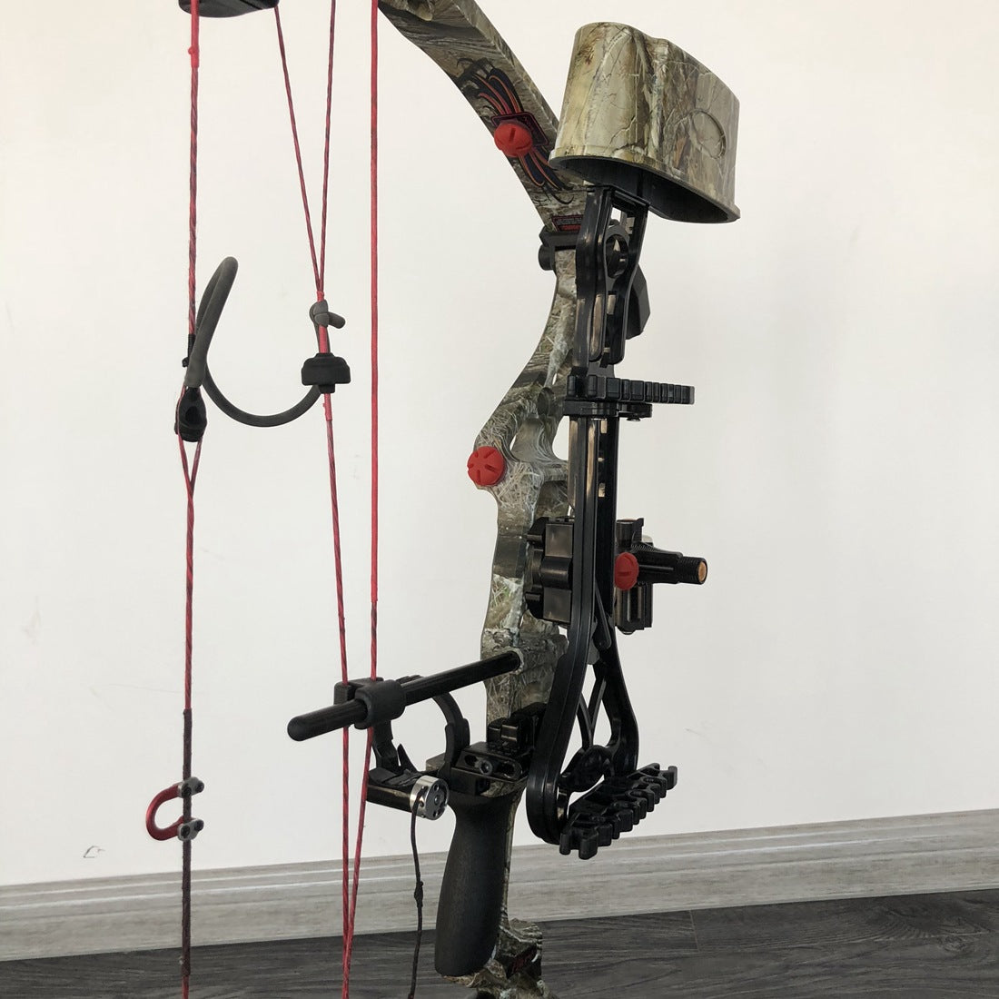 Experience Precision with Our Compound Bow and Arrow Box